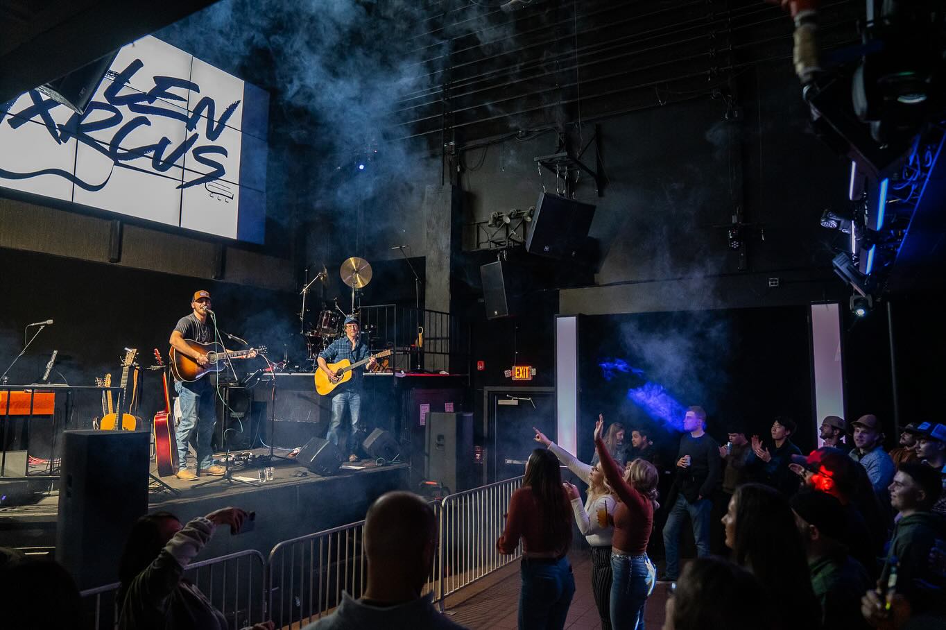 Kalen Mxrcus performing live with crowd at the Icehouse